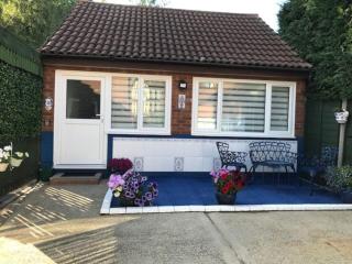Dolly Cottage Colchester - Mile End - 0