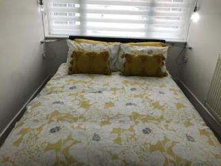 Dolly Cottage Colchester - Mile End - 4