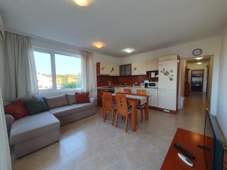 Cozy, spacious apartment near Paradise Bay - Sosopol - 0