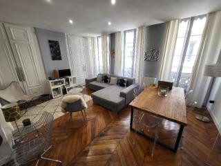 Superbe appartement , spacieux, élégant, - Lione - 0