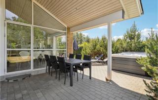 Gorgeous Home In Tarm With Wifi - Tarm - 9
