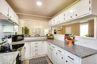 Charming Oklahoma Escape Near Beaches and Golfing! - 5