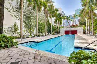 Trendy Downtown Miami Studio Pools, Views and More! - 0
