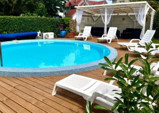 Wachta Rewal - grzany basen, bezpłatny parking - Rewal - 0