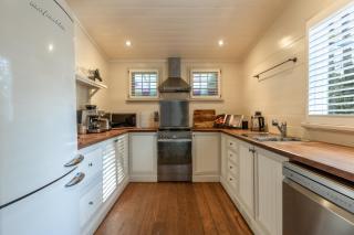 Carramar Coach House, Romantic Falls Retreat - Wentworth Falls - 1