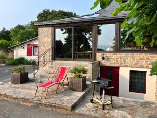 La muse bretonne - BBQ - Mac & Wifi - big Patio with view of the garden - private Parking - anytime access - 0
