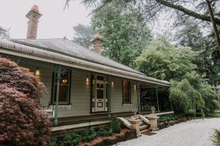 Carramar House, in the Amphitheatre of Nature - Wentworth Falls - 5