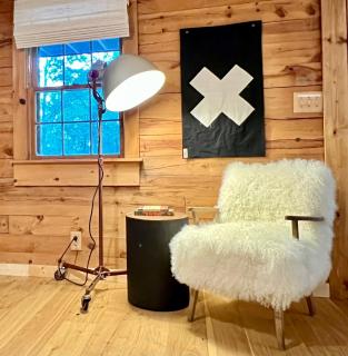 Glass Cabin - Eureka Springs - 2