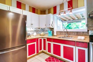 Deck, Fire Pit and Grill Port Isabel Home! - 8