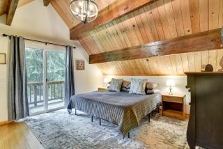Peaceful Mt Hood Cabin with Hot Tub and Fire Pit! - Rhododendron - 2