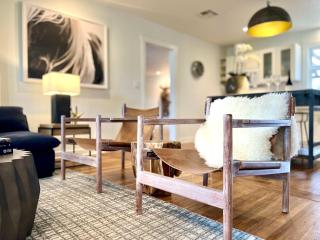 The Burbank House - 7