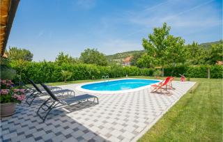 Three-Bedroom Holiday Home In Glavina Donja - Donja Glavina - 1