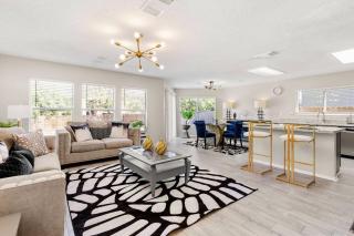 Luxury 4B Getaway near Airport Executive Suite - San Antonio - 0