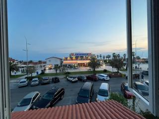 Al Mare 54 Luxury Guest House - 2