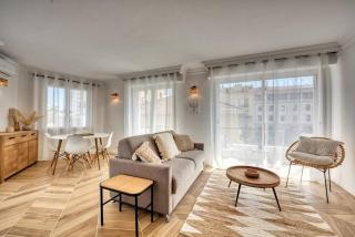 F2 refait à neuf balcon centre-ville proche plage - Saint-Raphaël - 3