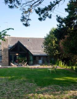 La Longère de l'Amiral c'est au choix la Maison de l'Amiral jusqu'à 10 personnes ou le Carré de l'Amiral jusqu'à 4 personnes - Moëlan-sur-Mer - 5