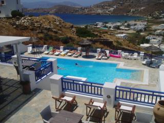 Rita's Place Hotel - Ios Chora - 1