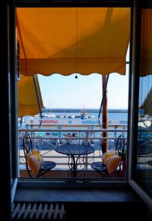 The Art House By The Sea - Plomari - 8