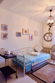 The Art House By The Sea - Plomarion - 2