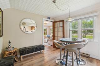 Boyne City Cottage Walk to Downtown and Lake! - 4