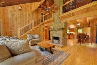 Wine Country Cottage with Fire Pit in Olin! - - 7