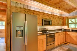 Wine Country Cottage with Fire Pit in Olin! - - 2