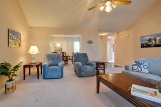 3 Blocks to Shore North Myrtle Beach Retreat! - Myrtle Beach - 6