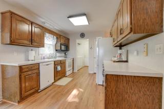 3 Blocks to Shore North Myrtle Beach Retreat! - Myrtle Beach - 1