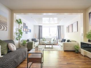 Spacious luxury Apartment - 0