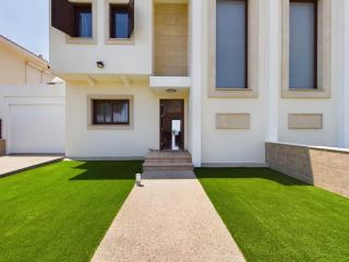 Amazing frontline beach villa - Larnaca - 4