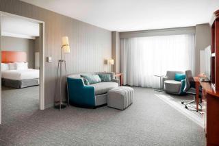 Courtyard by Marriott Indianapolis Downtown - 2