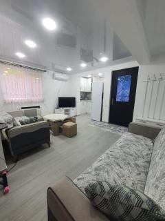 Гостевой дом с апартаментами с видом на город - 2