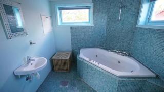 Real fisherman's cabins in Ballstad, Lofoten - Ballstad - 0