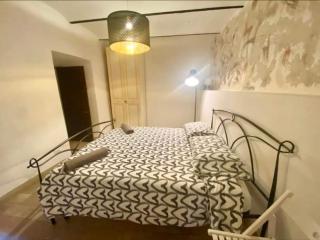 Urban city room - 3