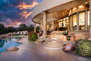 Palatial Paradise with Breathtaking Views of Red Rock and Stunning Infinity Pool - Sedona - 9