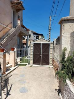 HAUT DE VILLA piscine 8 couchages - 1