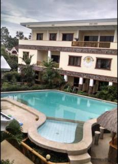 ALONA Top Apartment 2BR Best Location - Bolod - 8