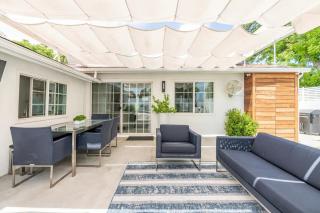New luxury entertaining house with Pool Spa Sauna Tesla charger Pets - Los Angeles - 5
