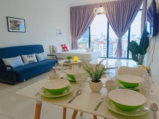 Rooftop Pool, 8 Pax, 2 Bedrooms, 2 Bathrooms, 2 Car Parks by Star Home - Jelutong - 8