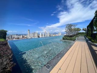 Rooftop Pool, 8 Pax, 2 Bedrooms, 2 Bathrooms, 2 Car Parks by Star Home - Jelutong - 9