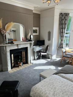 2 Bed ground floor apartment, sleeps 4 with free parking - Harrogate - 5