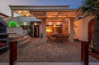 House between beaches - 1