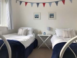 Glasfor by the beach at Trearddur Bay - Trearddur - 2