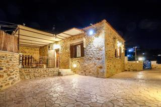 Stone house with Amazing View - Kotronas - 3