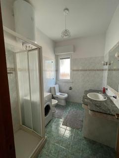Villa Joli - 120sqm - 3 Bedroom - 2 Baths House with Yard & Parking in Central Vlore - Vlorë - 3