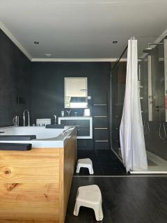 Apartamento com 3 quartos e jacuzzi em um dos quartos - Lissabon - 3