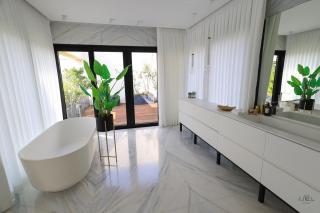 Breathtaking Villa w Pool & Sauna Near the Beach by Sea N' Rent - Herzelia - 5