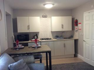 Lesbury Lodge - (a 'bijou residence') with hot tub - 8