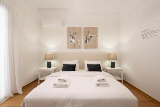 Vibrant Urban Getaway: Modern 1-Bedroom near Bars, Parks, and Metro - Athens - 2
