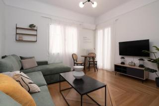 Vibrant Urban Getaway: Modern 1-Bedroom near Bars, Parks, and Metro - Athens - 1